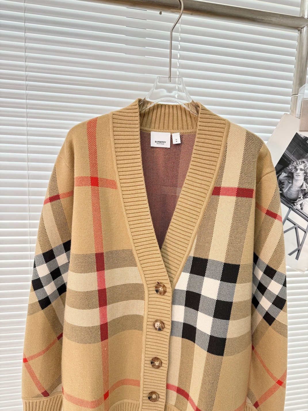 BURBERRY 버버리 체크 패턴 울 블렌드 오버사이즈 가디건 23