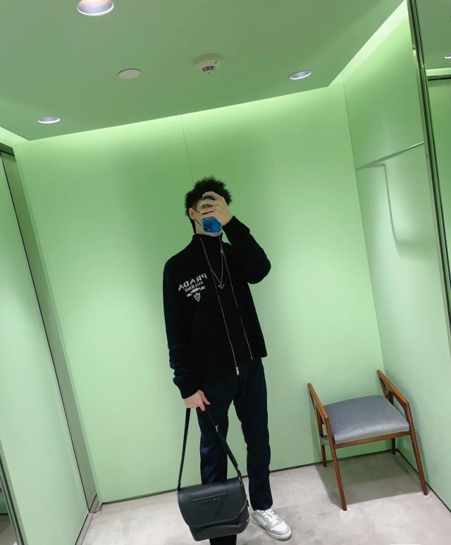 PRADA 프라다 울 혼방 집업 하이넥 니트 자켓 4