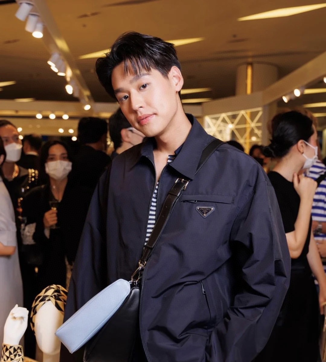 Prada 프라다 나일론 포켓 카라 집업 자켓 2