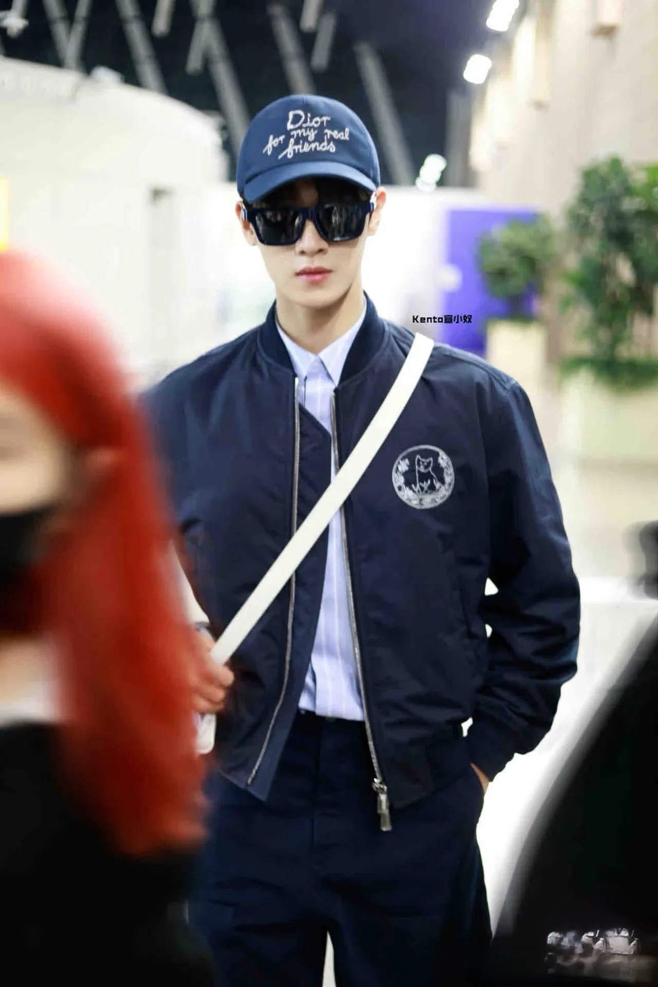 Dior 디올 × Hylton Nel 협업 ‘For My Real Friends’ 자수 봄버 재킷 8