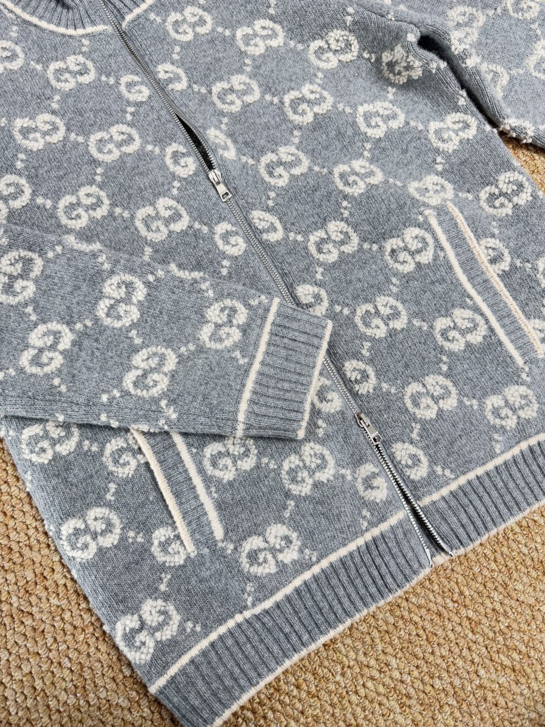 GUCCI 구찌 GG 자카드 울 니트 집업 26