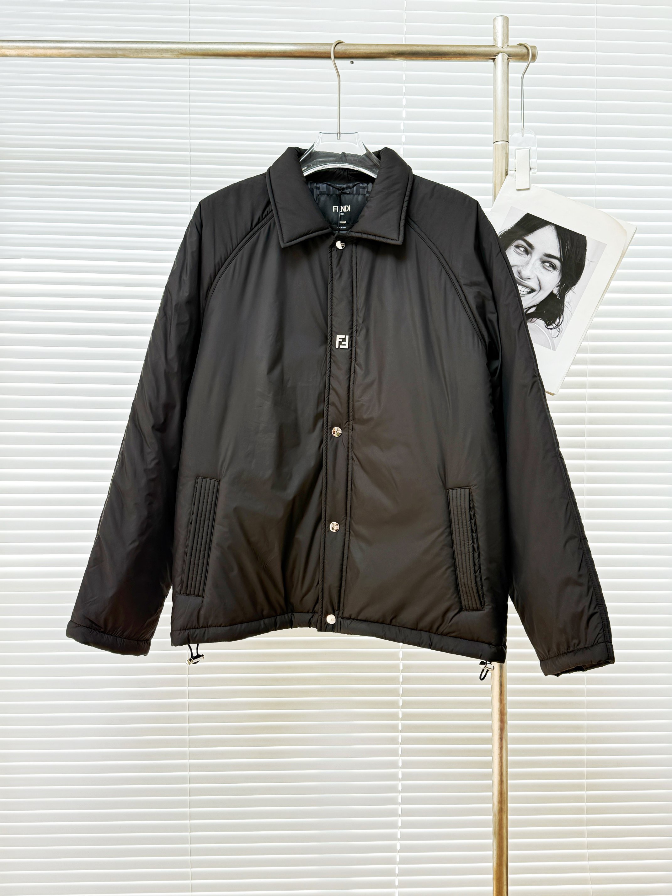 FENDI 펜디 FF 안감 디테일 블랙 와이드핏 자켓 10