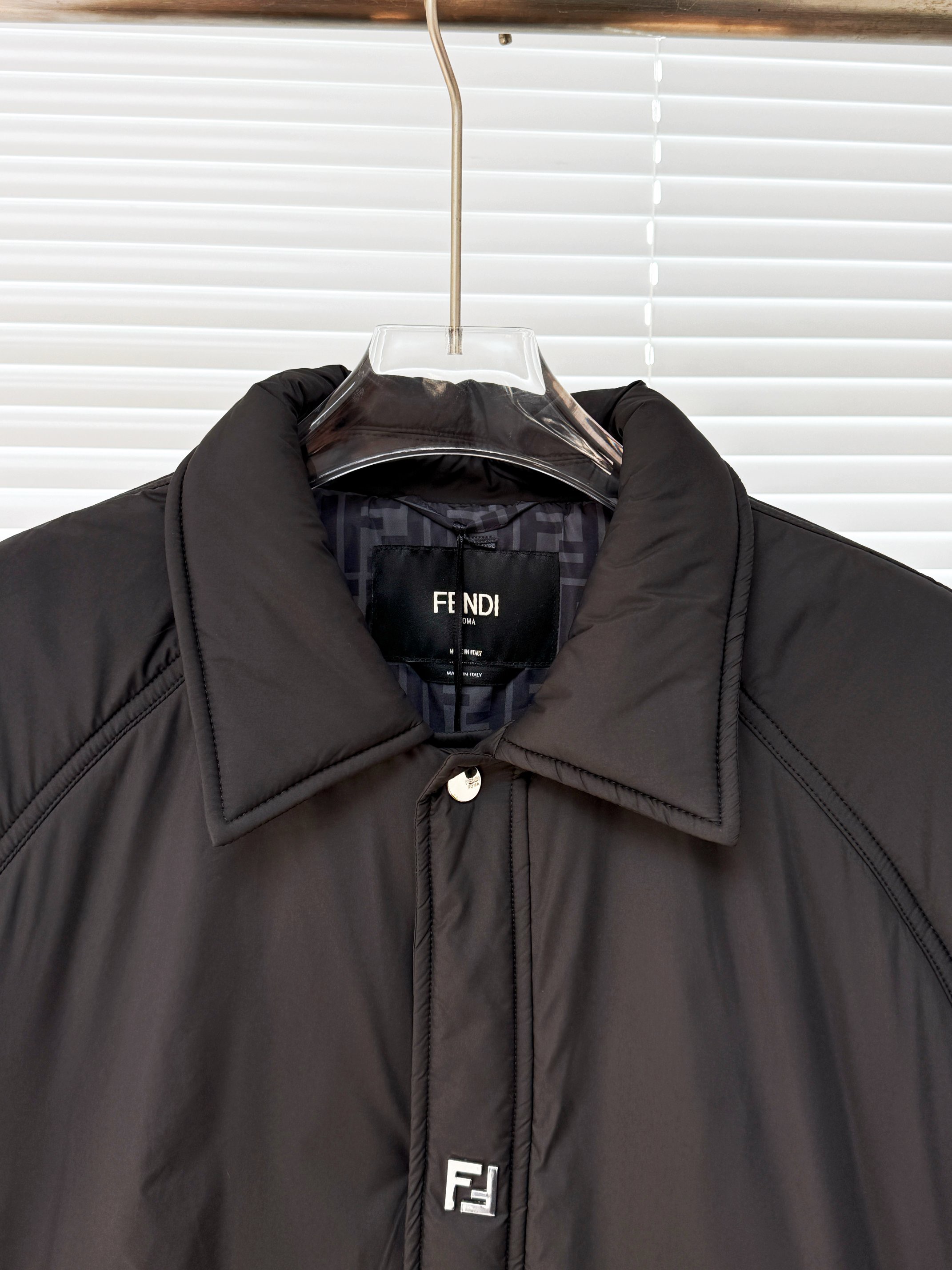 FENDI 펜디 FF 안감 디테일 블랙 와이드핏 자켓 13