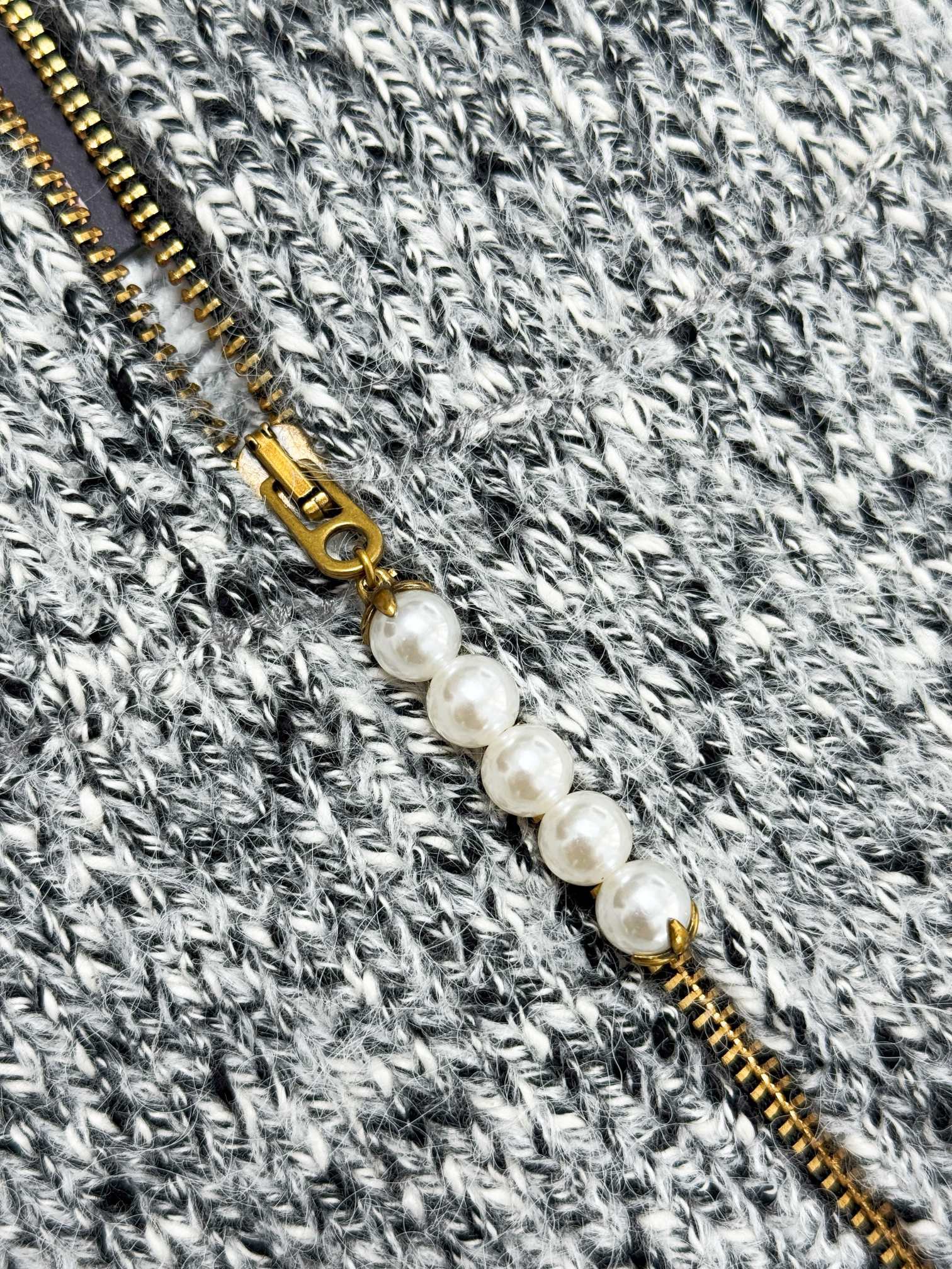 Louis Vuitton 루이비통 x NIGO 25FW 울 블렌드 집업 니트 후드 자켓 18