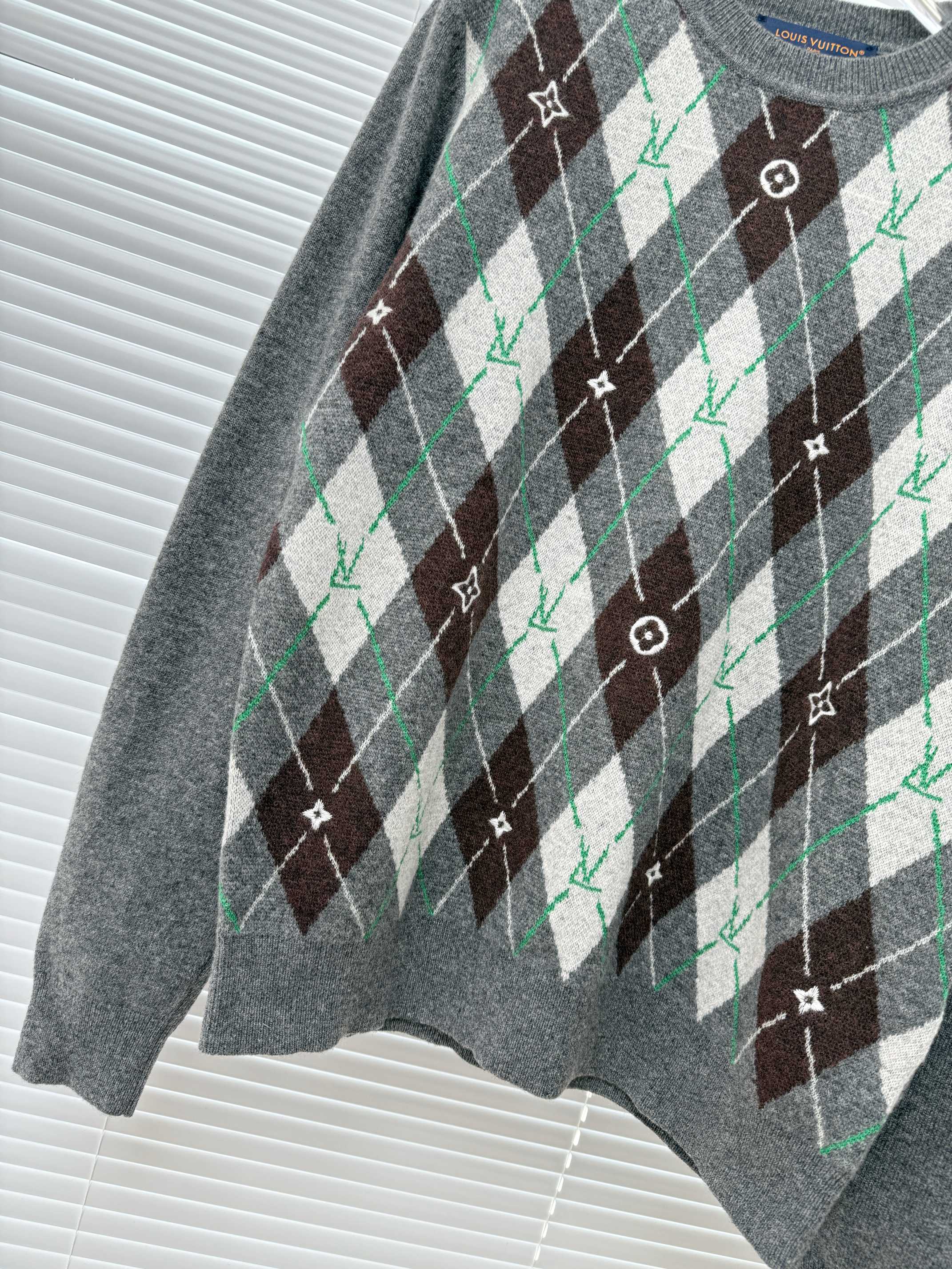 Louis Vuitton 루이비통 아가일 자카드 울 니트 스웨터 14