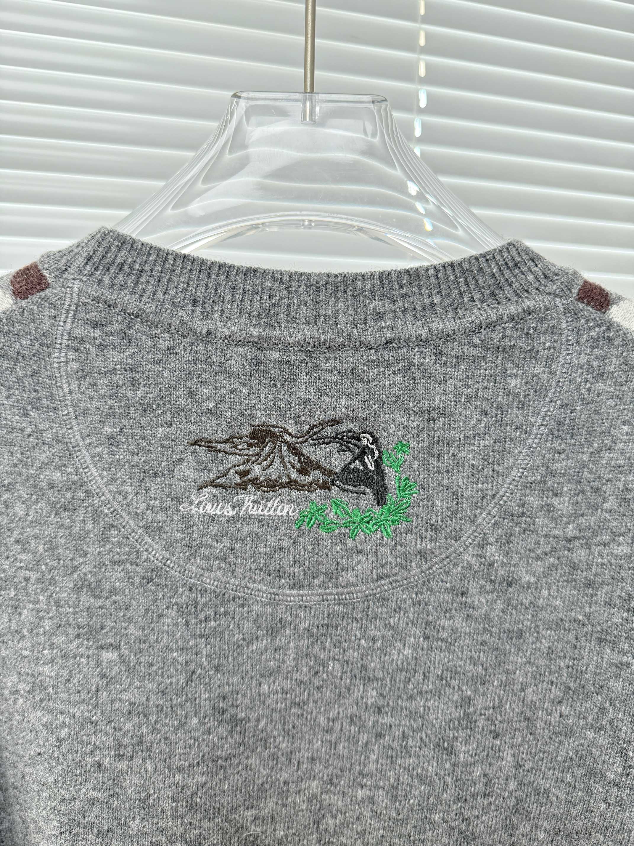 Louis Vuitton 루이비통 아가일 자카드 울 니트 스웨터 16