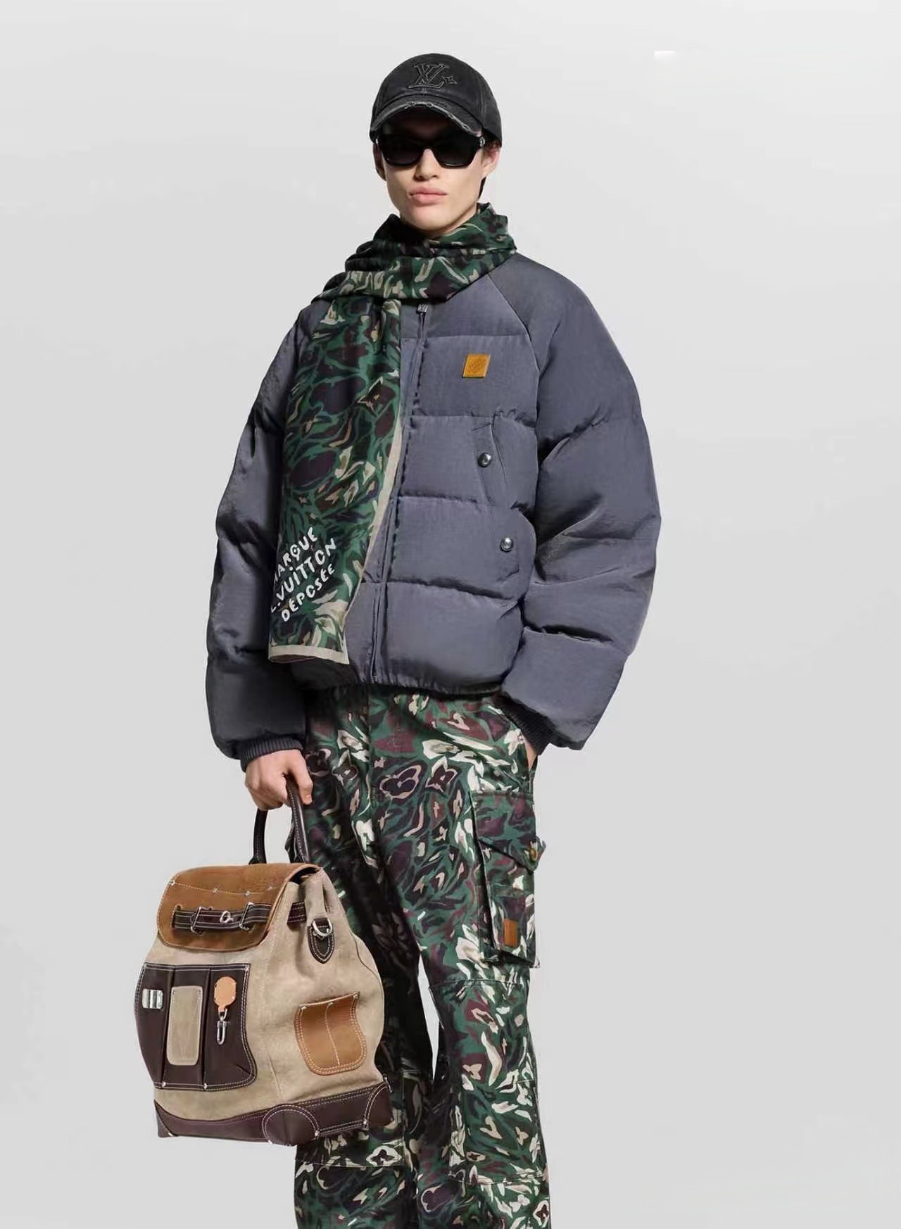 LOUIS VUITTON 루이비통 리버서블 다운 재킷 (450g 충전) 4