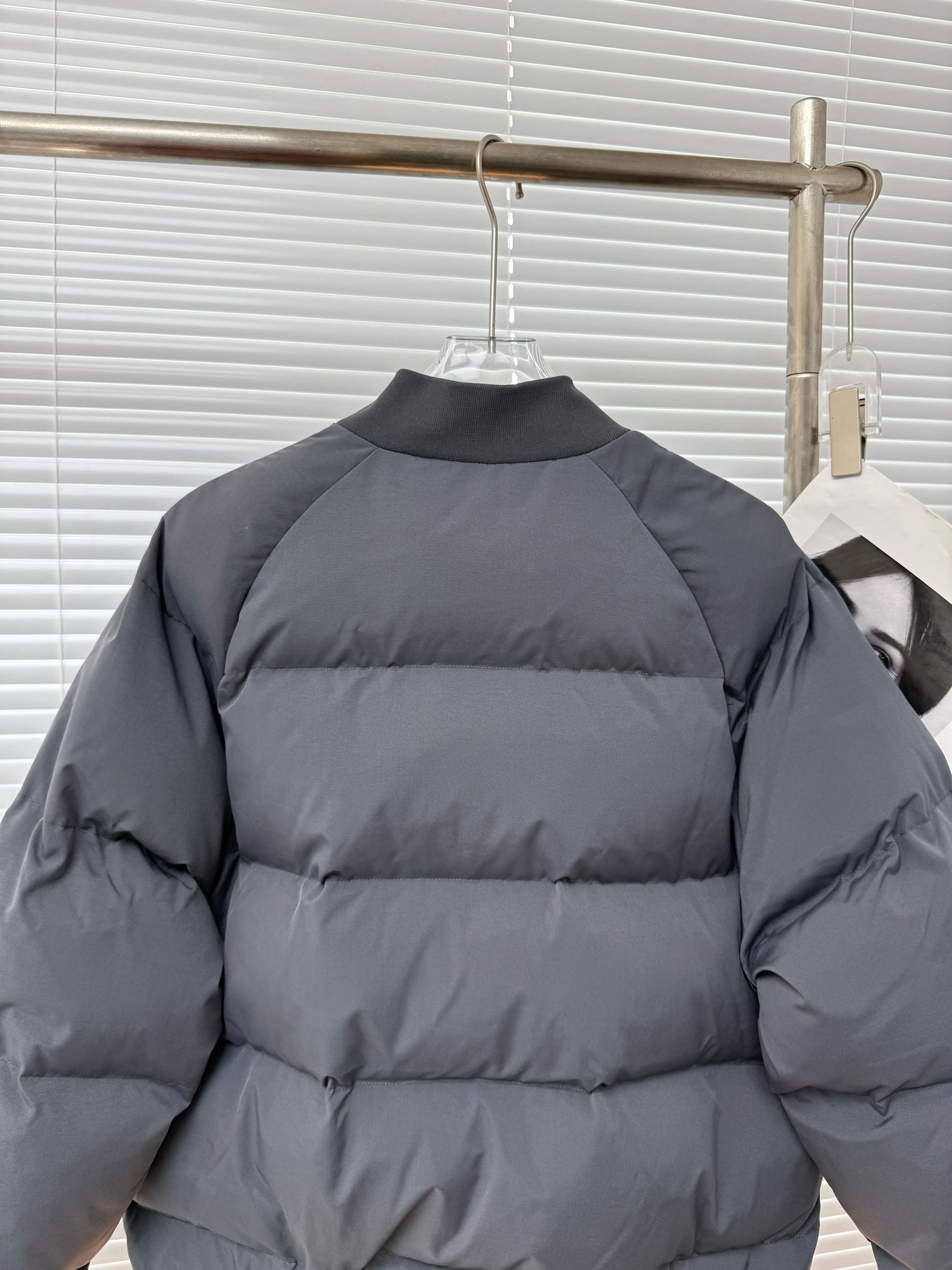 LOUIS VUITTON 루이비통 리버서블 다운 재킷 (450g 충전) 13