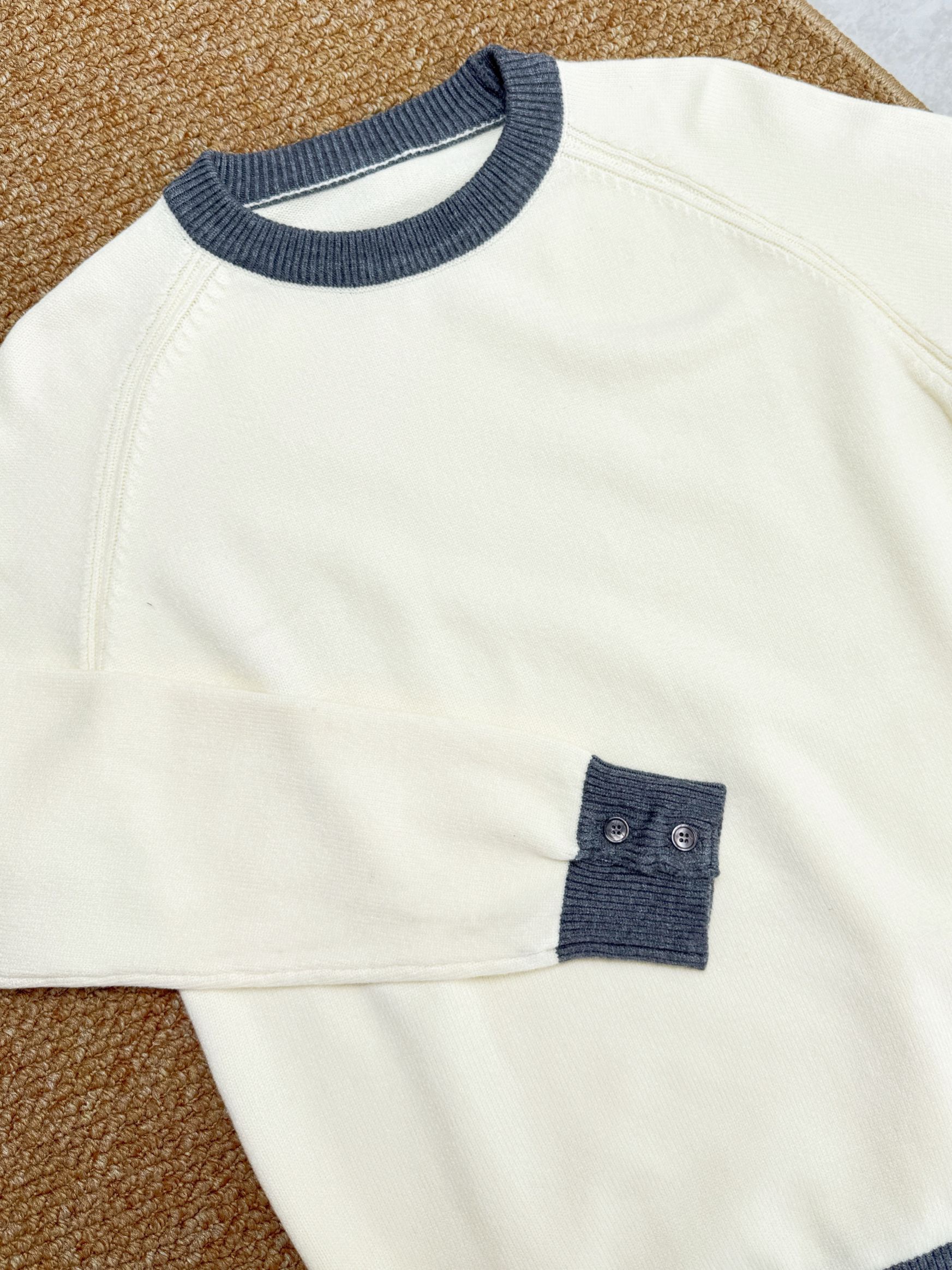 Thom Browne 톰브라운 울 블렌드 버튼 디테일 크루넥 니트 14