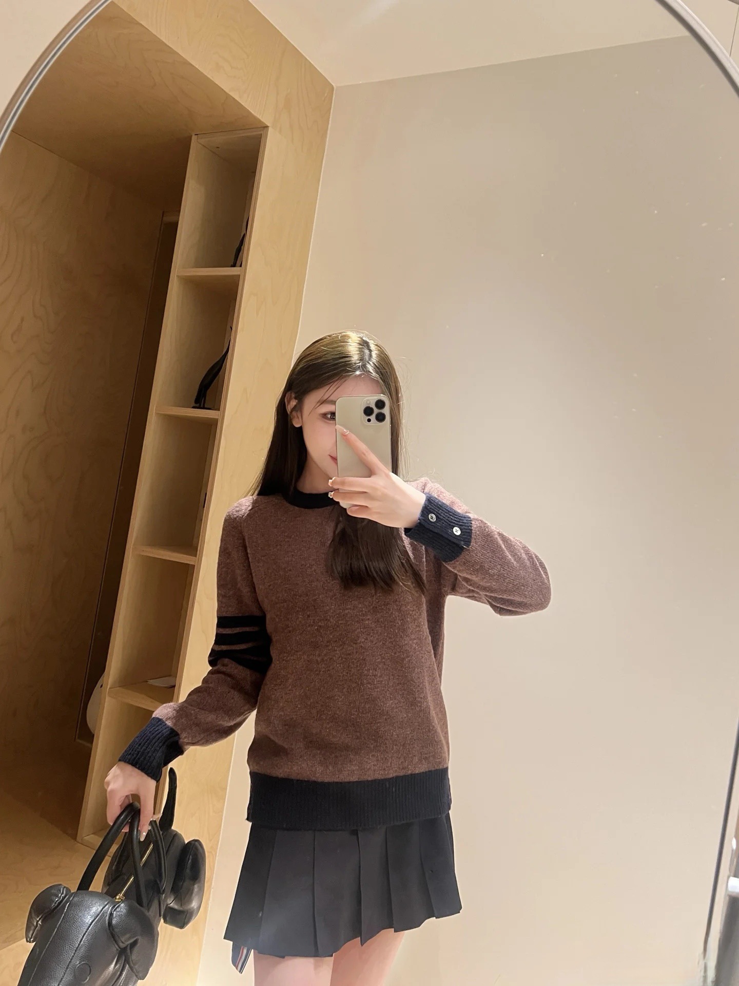 Thom Browne 톰브라운 울 블렌드 버튼 디테일 크루넥 니트 3