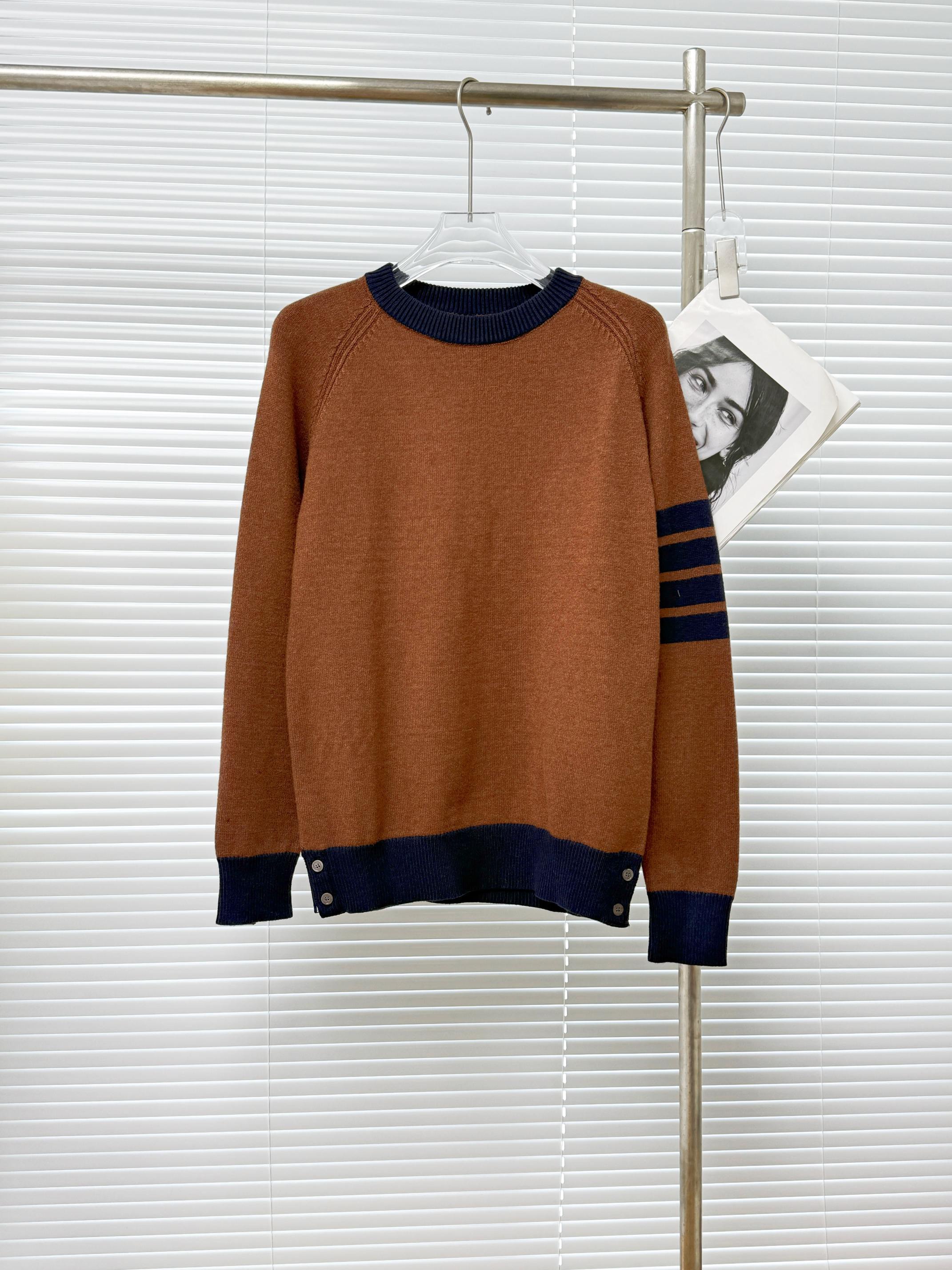 Thom Browne 톰브라운 울 블렌드 버튼 디테일 크루넥 니트 10