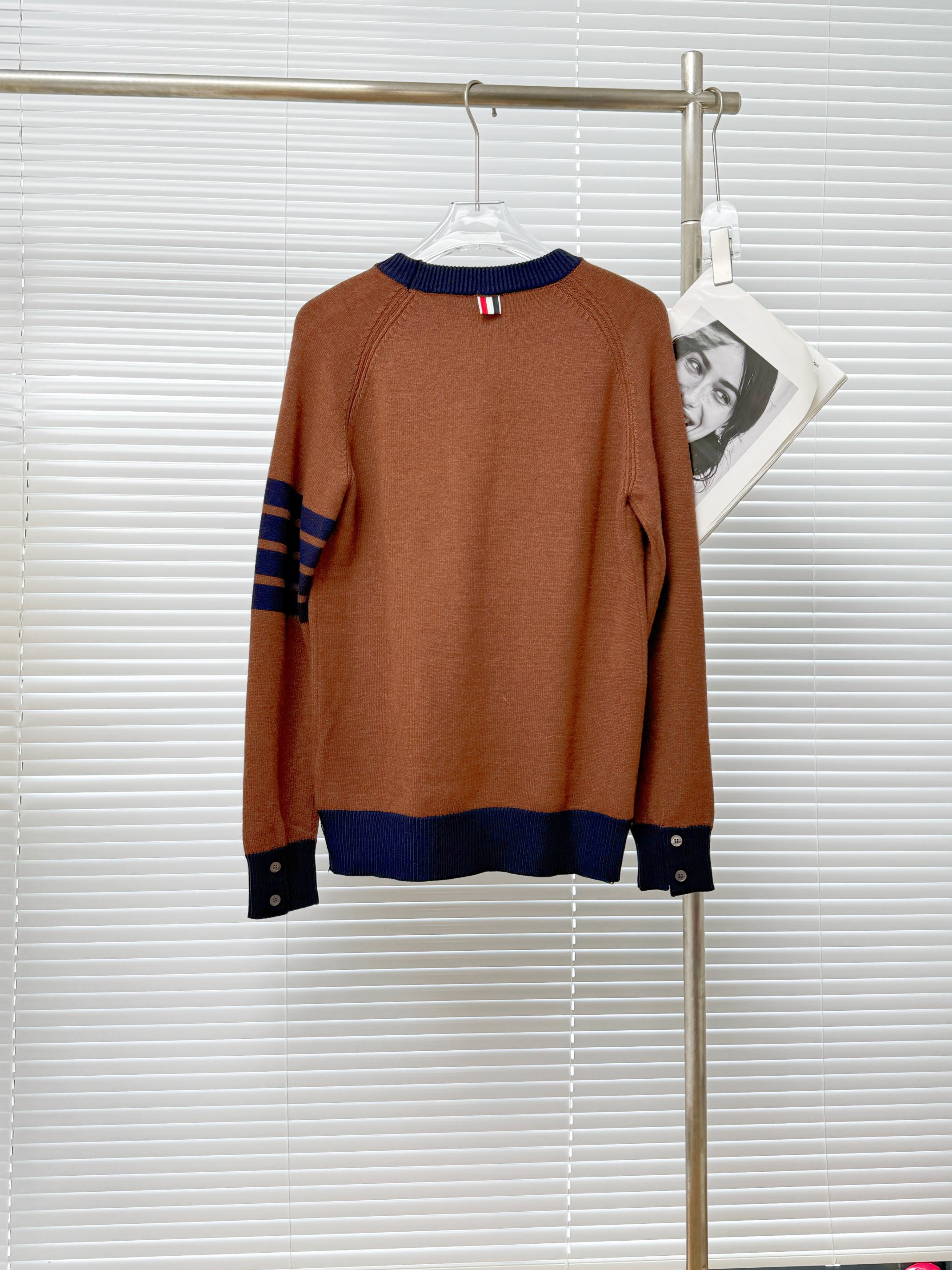 Thom Browne 톰브라운 울 블렌드 버튼 디테일 크루넥 니트 11