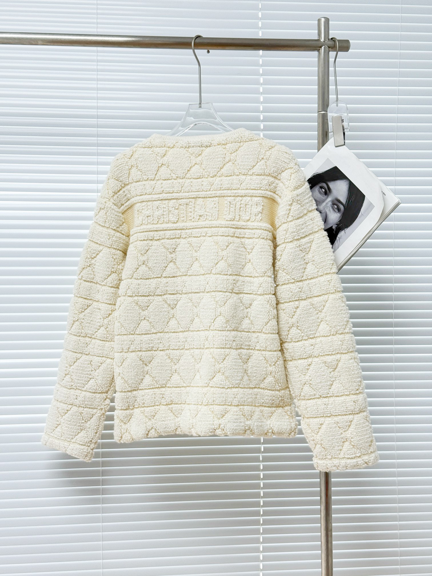 Dior 디올 퀼팅 퍼 라운드넥 가디건 12