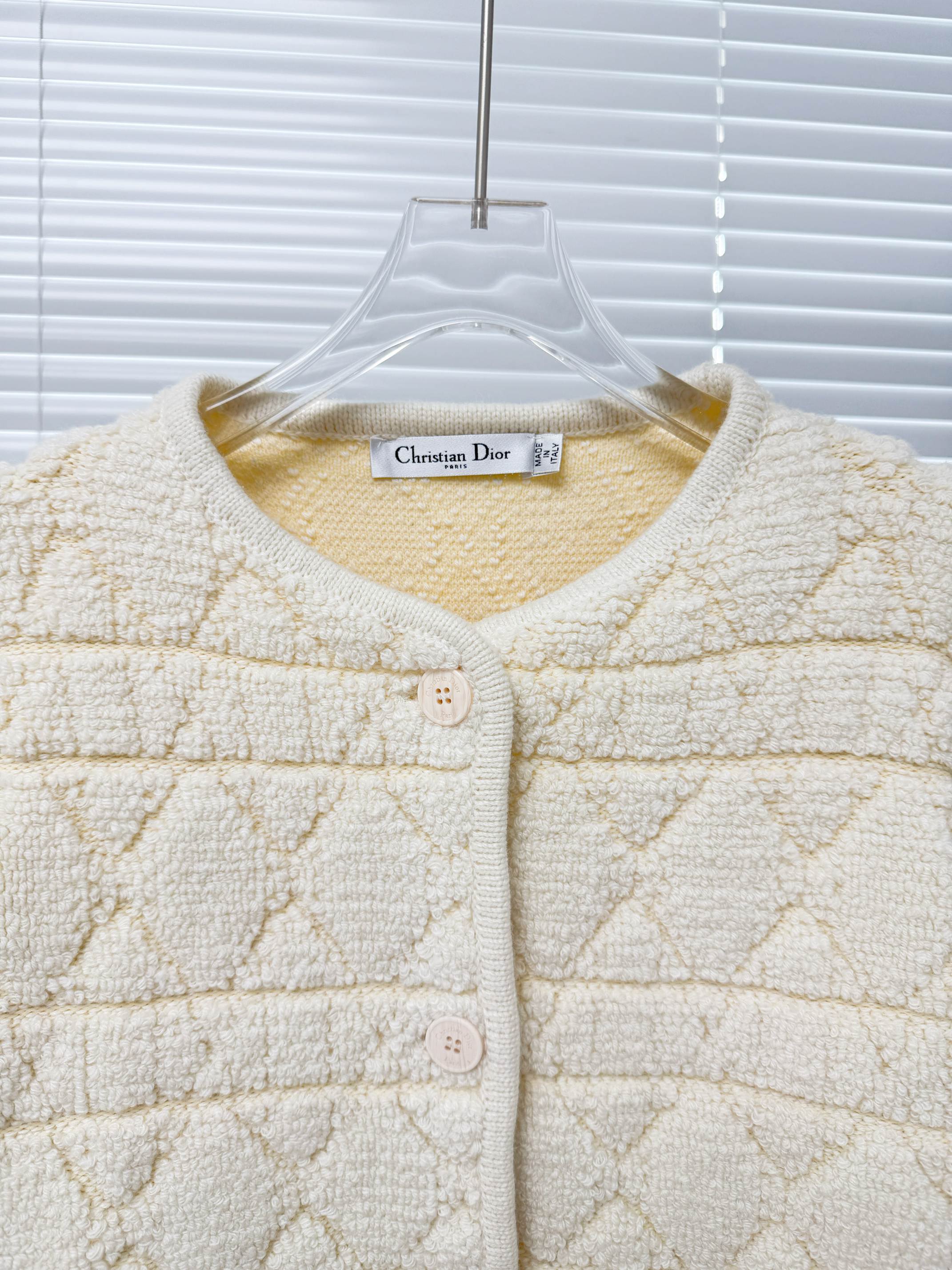 Dior 디올 퀼팅 퍼 라운드넥 가디건 14