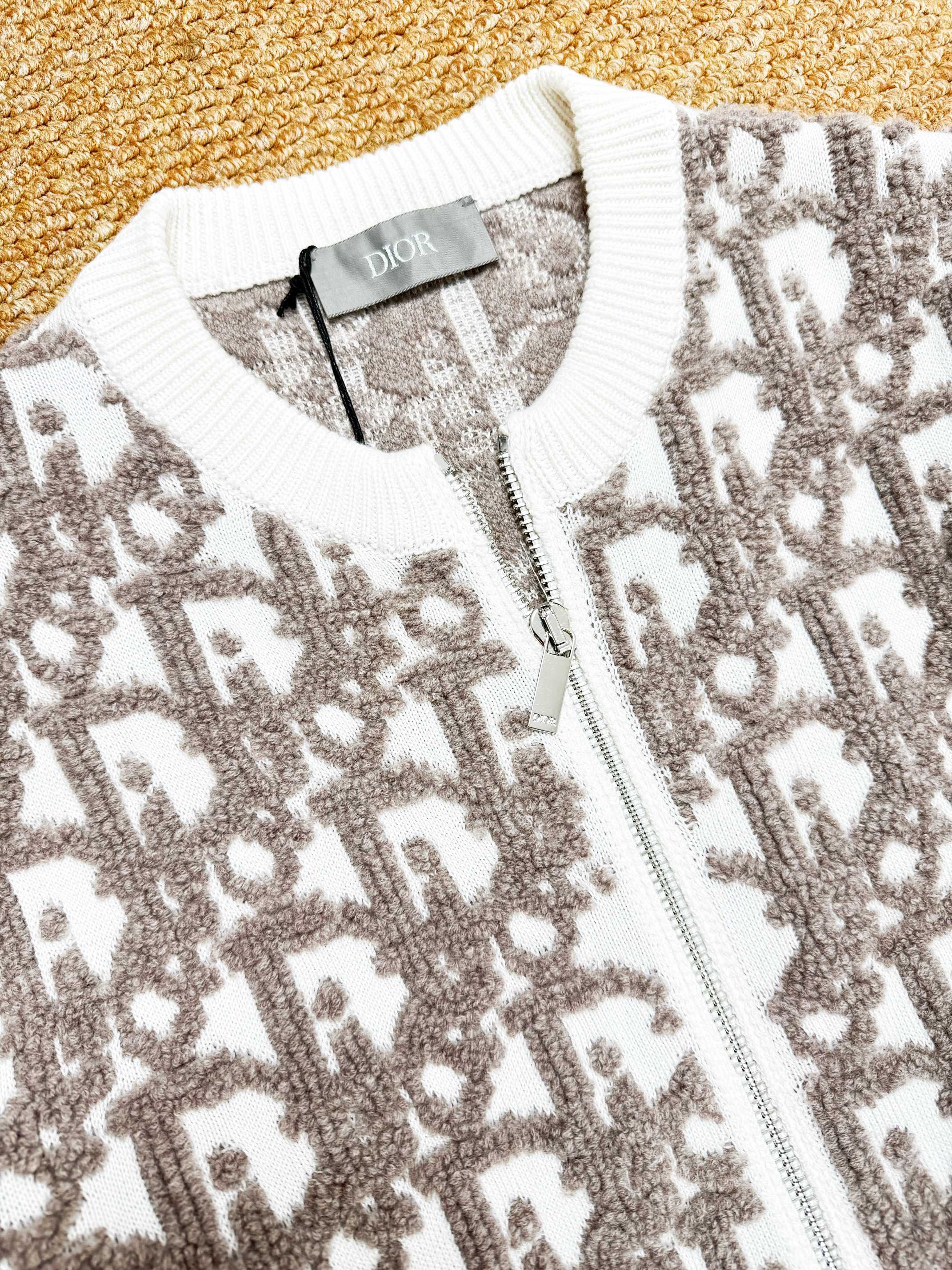 Dior 디올 오블리크 자카드 라운드 집업 가디건 17
