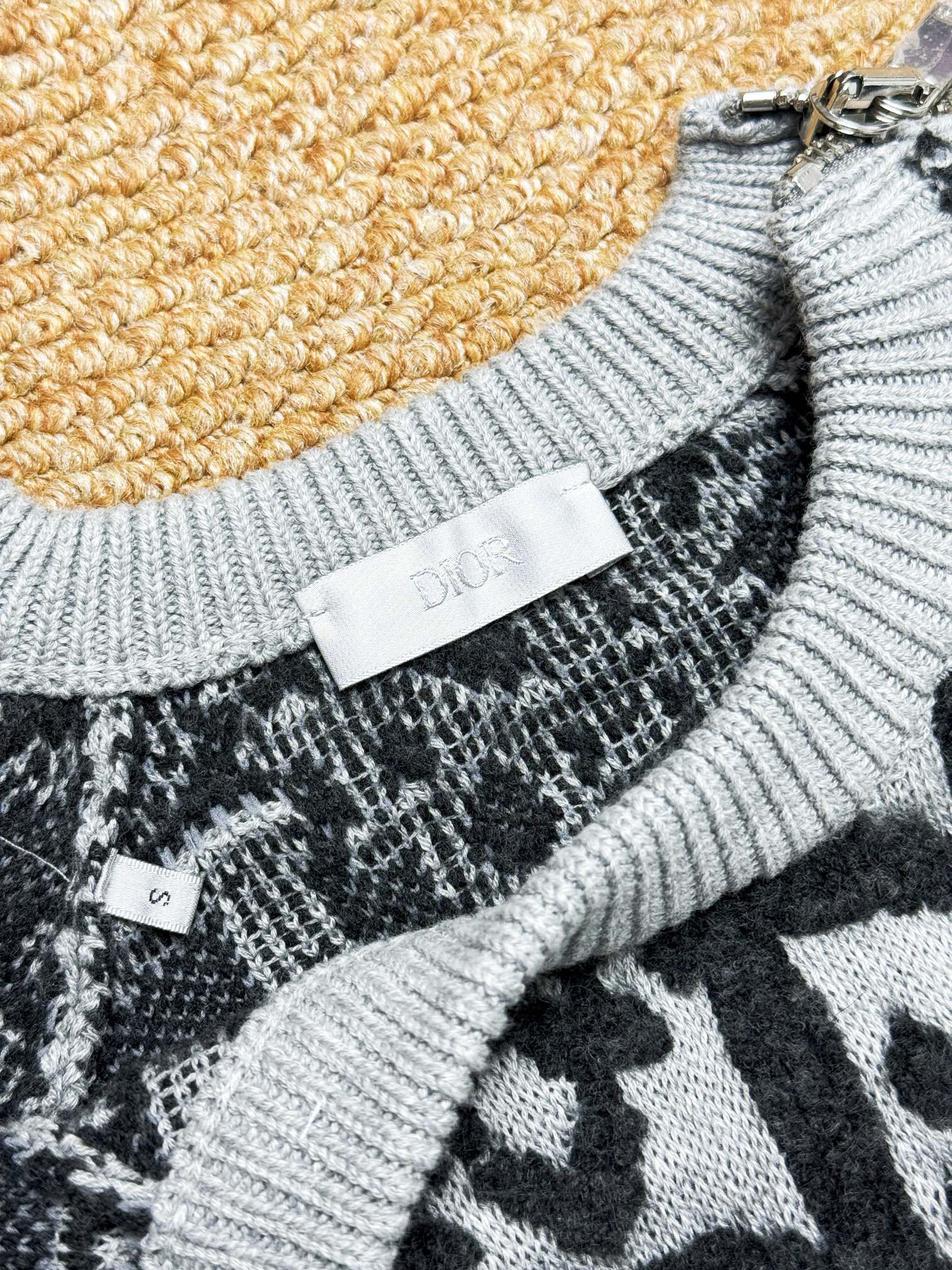 Dior 디올 양모 혼방 자카드 니트 스웨터 16
