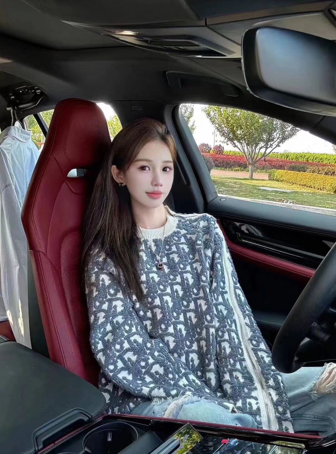 Dior 디올 양모 혼방 자카드 니트 스웨터 2