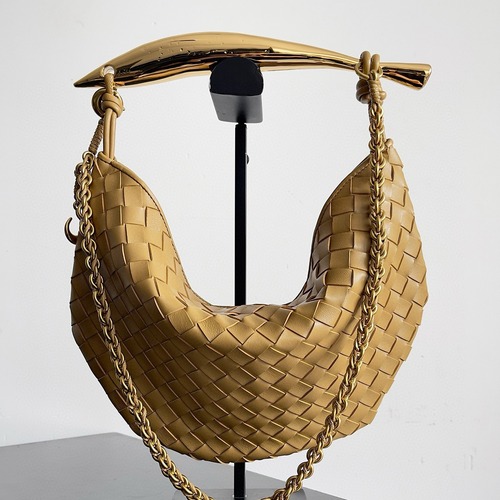 BOTTEGA VENETA 보테가베네타 사딘 인트레치아토 위빙 숄더백