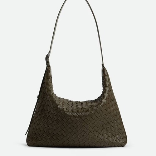 BOTTEGA VENETA 보테가베네타 트래블러 인트레치아토 디어 레더 숄더백 40CM