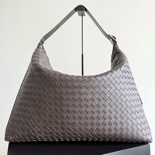 BOTTEGA VENETA 보테가베네타 트래블러 인트레치아토 사슴가죽 호보백 45CM