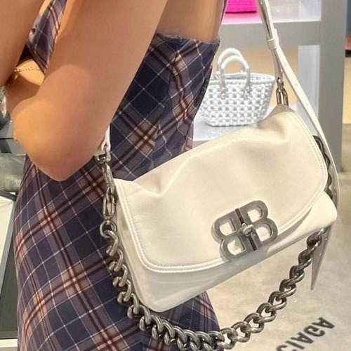 Balenciaga 발렌시아가 BB Soft 화이트 체인 숄더백 23.5CM