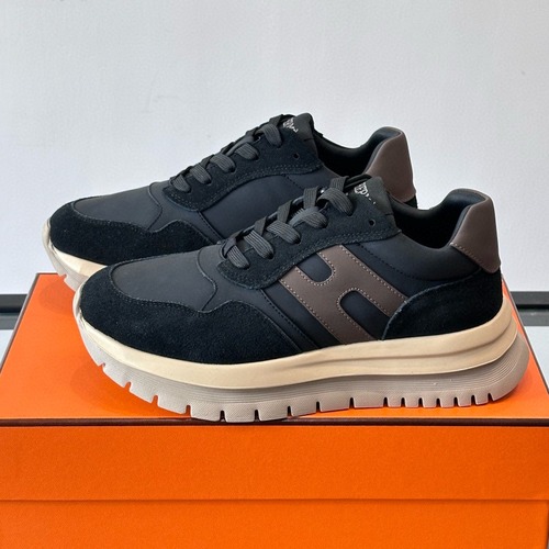 Hermes H Walkrunner 에르메스 H 워크러너 스니커즈