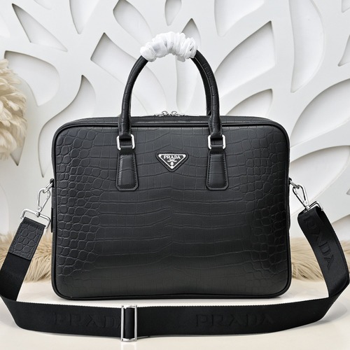 Prada 프라다 남성 크로커다일 엠보 비즈니스 토트백 38CM