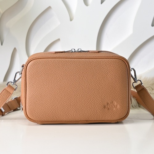 Hermes 에르메스 남성 소가죽 크로스바디 단색 카메라백 24CM