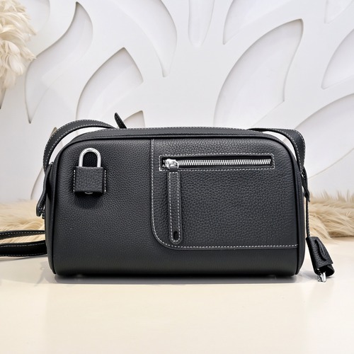 Hermes 에르메스 남성 소가죽 크로스바디 숄더백 28CM