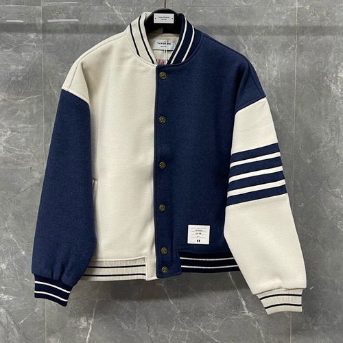 Thom Browne 톰브라운 배색 사선완장 스타디움 재킷