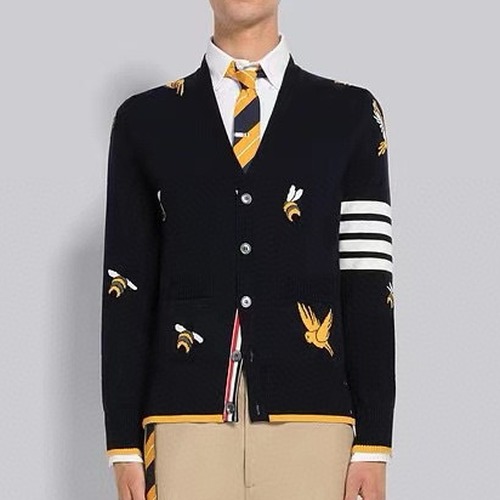 Thom Browne 톰브라운 TB23 FW 벌 자수 가디건 니트