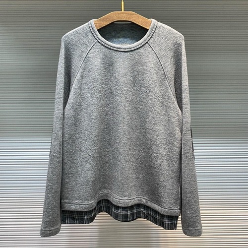 A+ 실버 울 블렌드 체크 레이어드 그레이 티셔츠