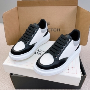 Alexander McQueen 2025 스니커즈 (남녀공용) (2색) (1월)