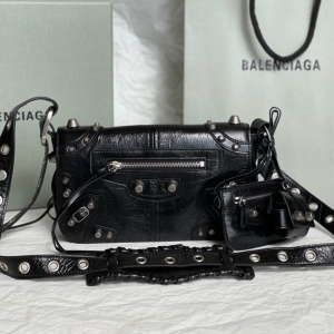 Balenciaga 발렌시아가 2024 르 카골 숄더백 24CM