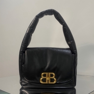 Balenciaga 발렌시아가 2024 모나코 슬링백 26.9CM