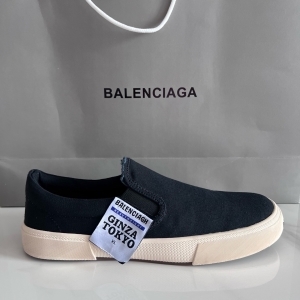 Balenciaga 발렌시아가 2025 슬립온 (남녀공용) (7월)