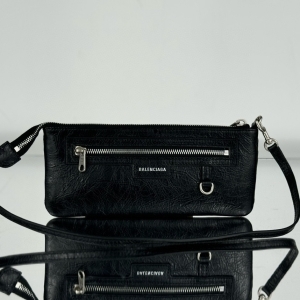 Balenciaga 발렌시아가 2024 클러치백 24CM