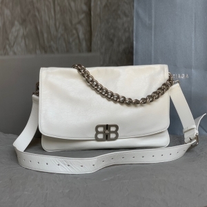 Balenciaga 발렌시아가 2023 bb soft 플랩백 36CM