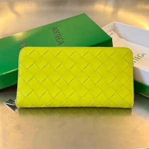 Bottega Veneta 보테가 베네타 2023 지퍼 장지갑 19cm (3색)