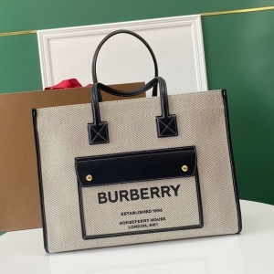 Burberry 버버리 2023 미디엄 프레야 토트백 40CM