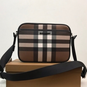 Burberry 버버리 2023 체크 크로스백 25CM
