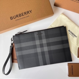 Burberry 버버리 2023 MEN'S 클러치백 30cm