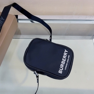 Burberry 버버리 2023 패브릭 크로스백 17.5cm