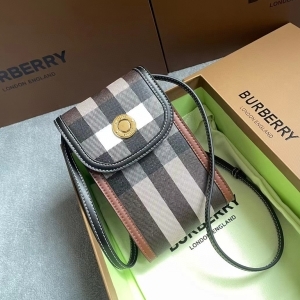 Burberry 버버리 2023 폰홀더 크로스백 17.5cm