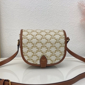 Celine 셀린느 2023 미디엄 폴코백 18CM