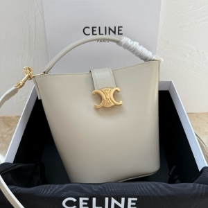 Celine 셀린느 2025 스몰 루이즈백 19CM