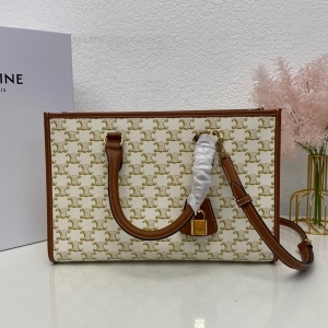 Celine 셀린느 2023 트리오페 호리즌탈 카바스백 199742 35CM