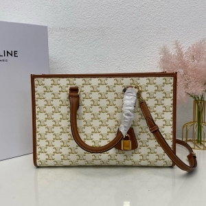 Celine 셀린느 2024 트리옹프 호리즌탈 카바스 토트백 35CM