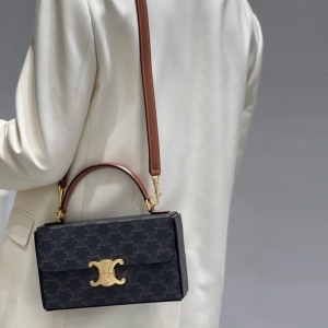 Celine 셀린느 2024 트리옹프 박스백 22CM