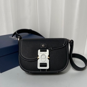 DIOR 디올 2023 새들 스트랩백 19.5cm
